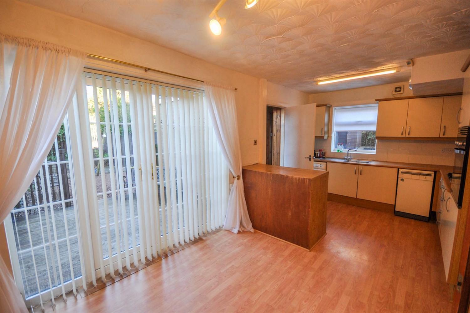 3 bed semi-detached house for sale in Farnon Road, Gosforth  - Property Image 4