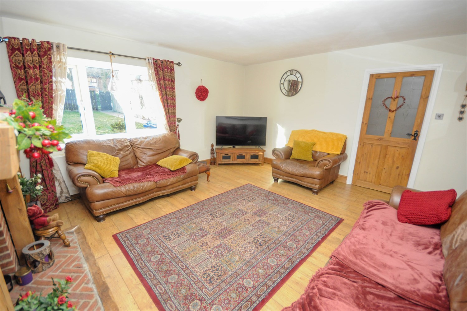 3 bed semi-detached house for sale in Leagreen Court, Coxlodge  - Property Image 4