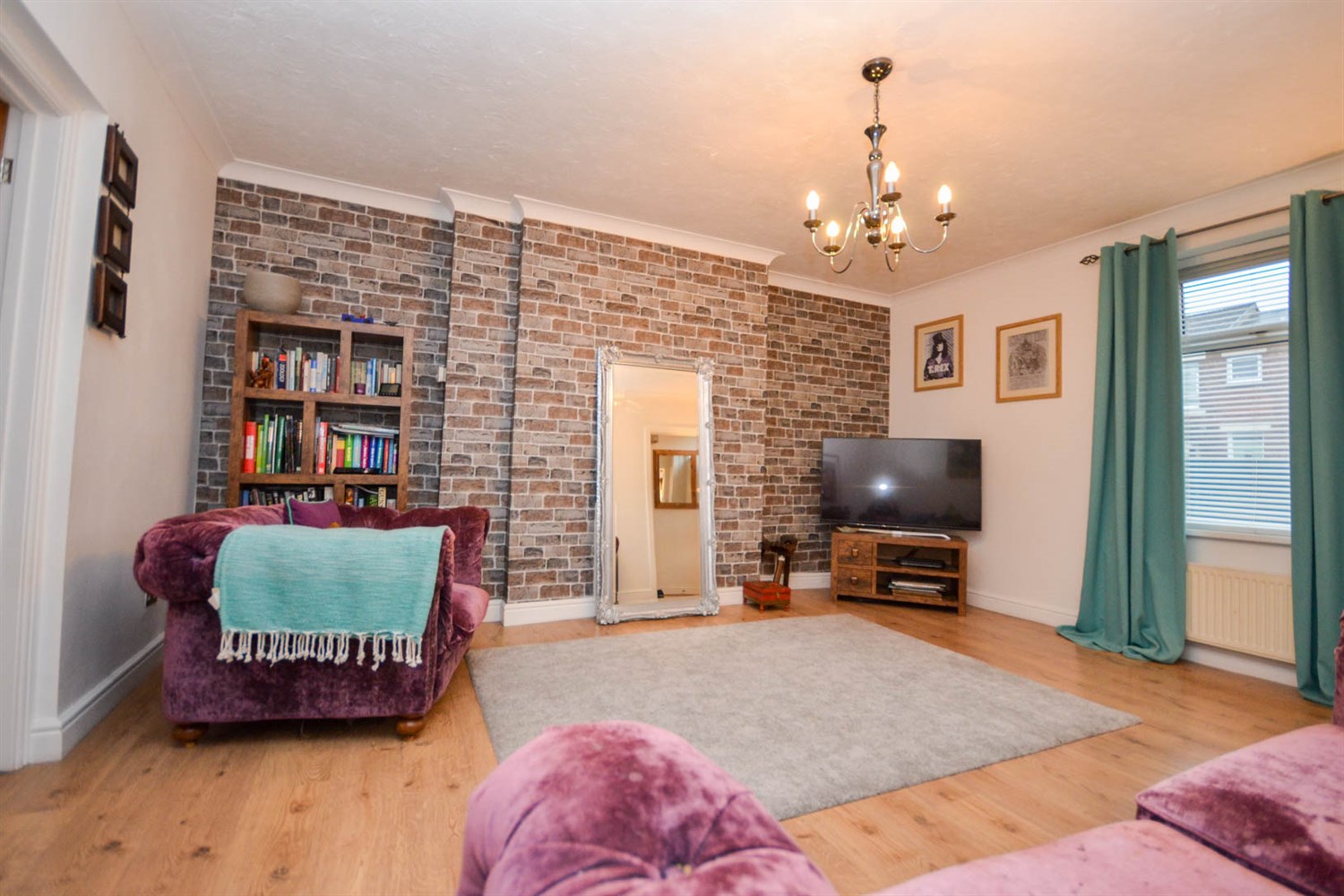 3 bed house for sale in Mary Agnes Street, Coxlodge  - Property Image 3