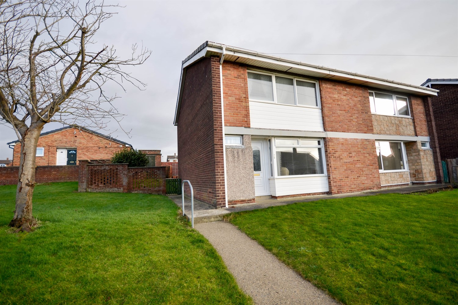 3 bed semi-detached house for sale in Lothian Close, Birtley - Property Image 1