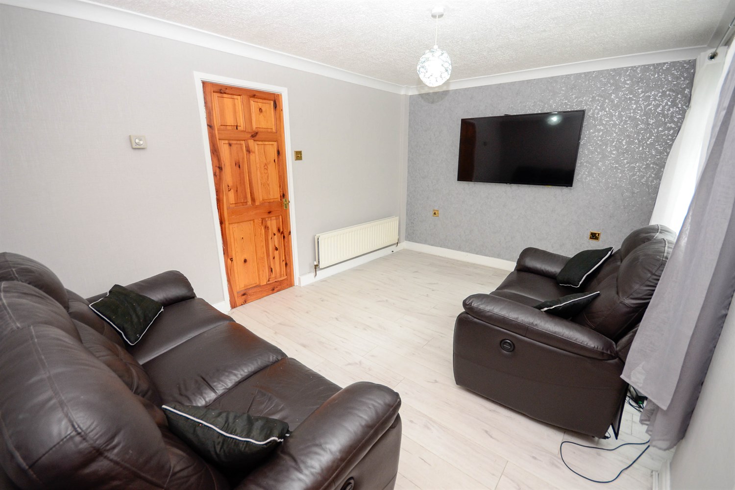 3 bed house for sale in Fernlough, Gateshead  - Property Image 2