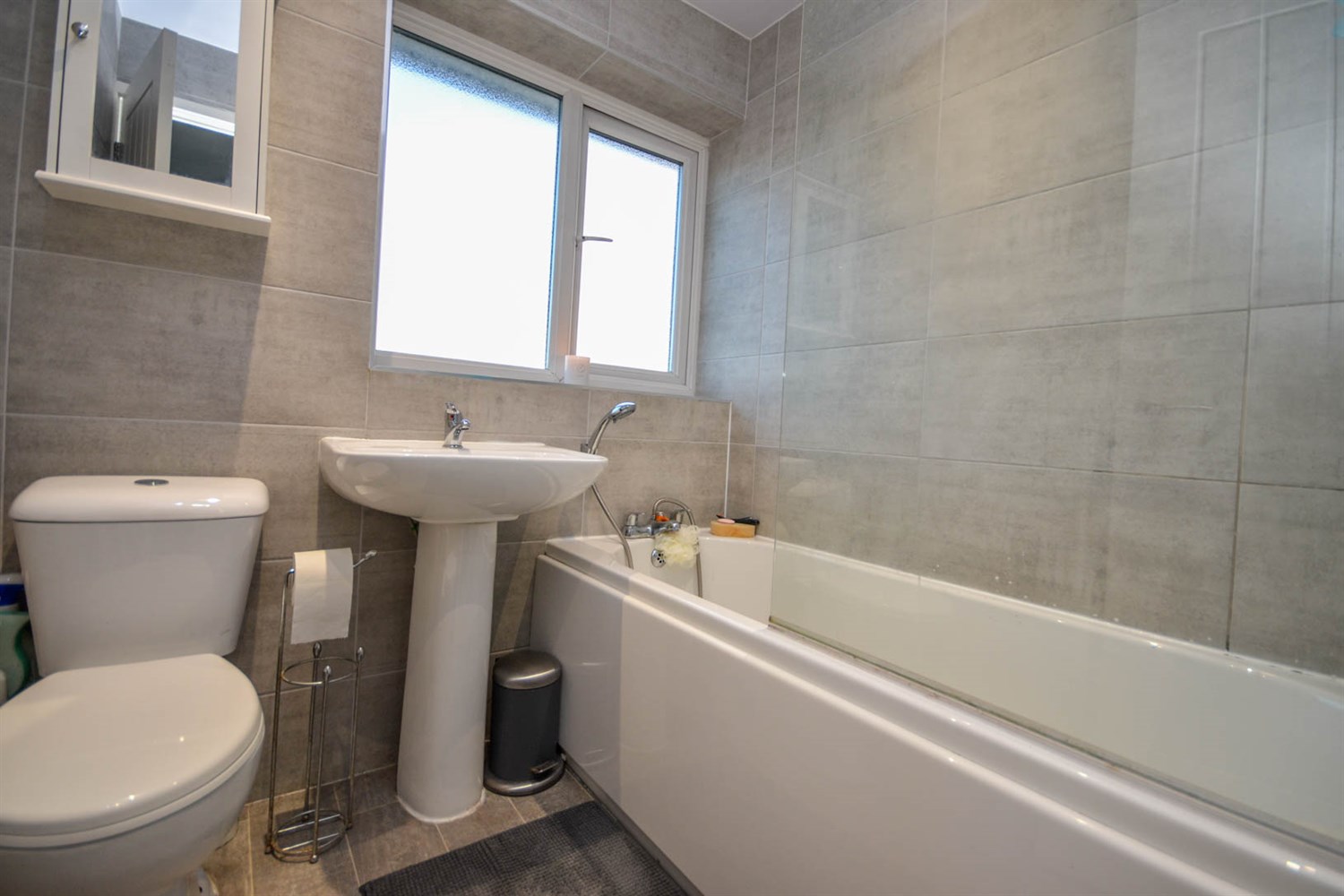 3 bed house for sale in Creland Way, Newcastle Upon Tyne  - Property Image 12