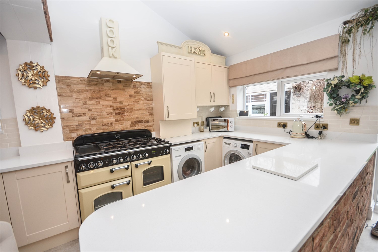 4 bed semi-detached house for sale in St Johns Avenue, Hebburn  - Property Image 9