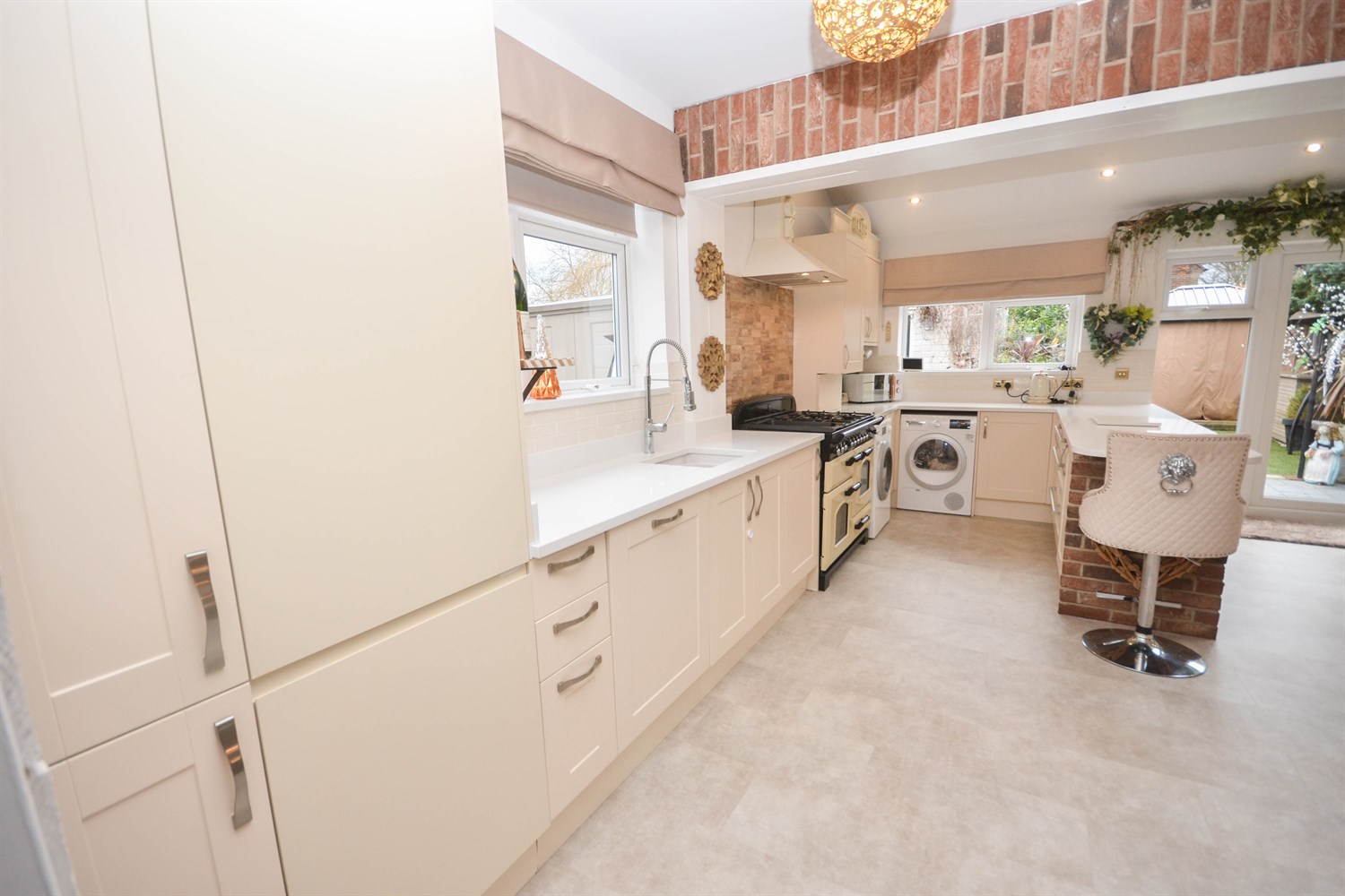 4 bed semi-detached house for sale in St Johns Avenue, Hebburn  - Property Image 15