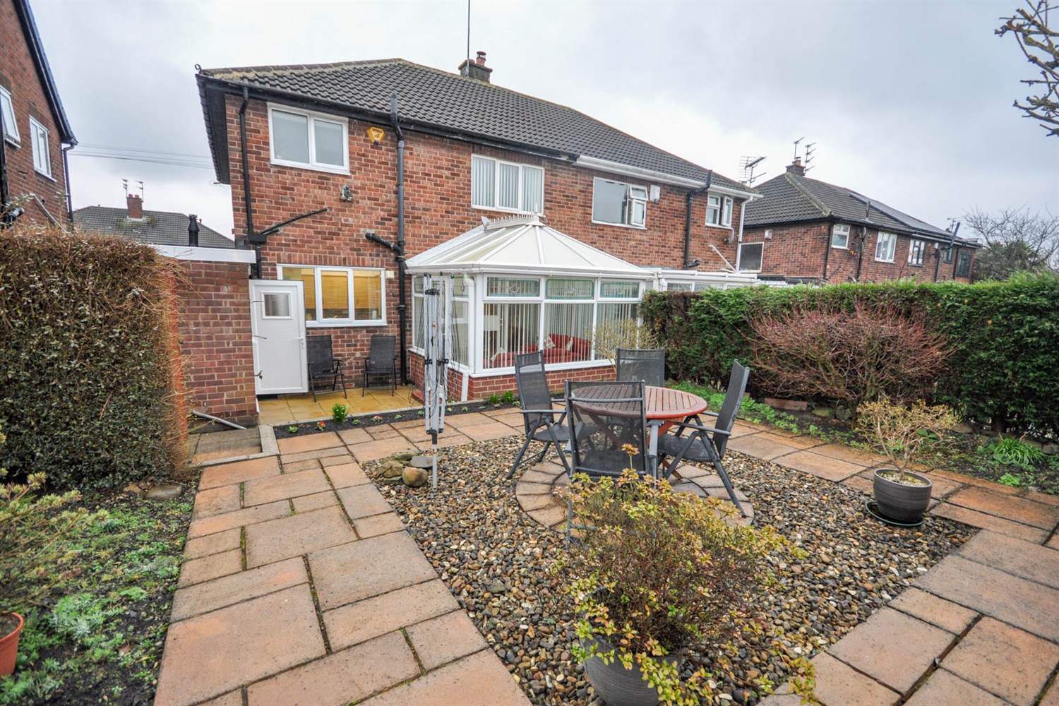 3 bed semi-detached house for sale in Regent Farm Road, Gosforth  - Property Image 4