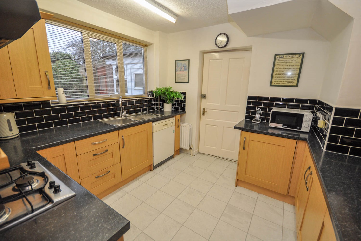 3 bed semi-detached house for sale in Regent Farm Road, Gosforth  - Property Image 8