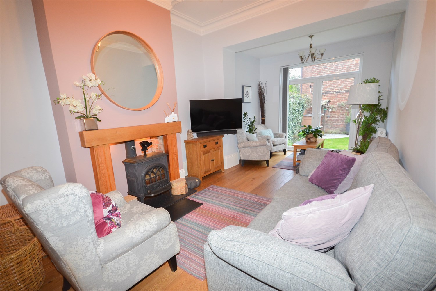 3 bed semi-detached house for sale in Victoria Terrace, Jarrow  - Property Image 8