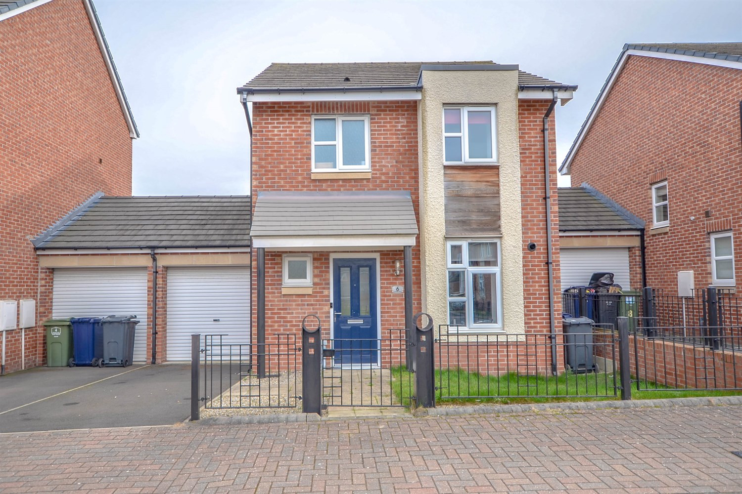 3 bed link detached house for sale in Ryedale Way, South Shields - Property Image 1