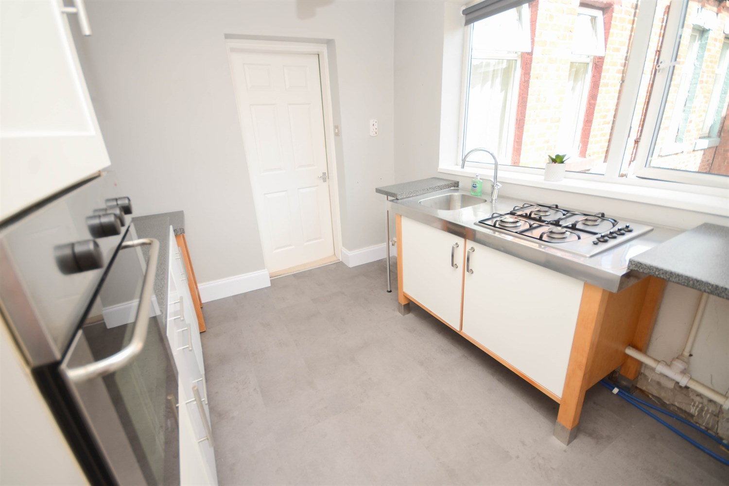 2 bed flat to rent in Richmond Road, South Shields  - Property Image 7