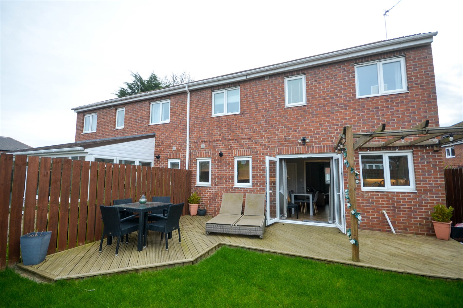 4 bed semi-detached house for sale in Duchess Crescent East, Jarrow  - Property Image 15