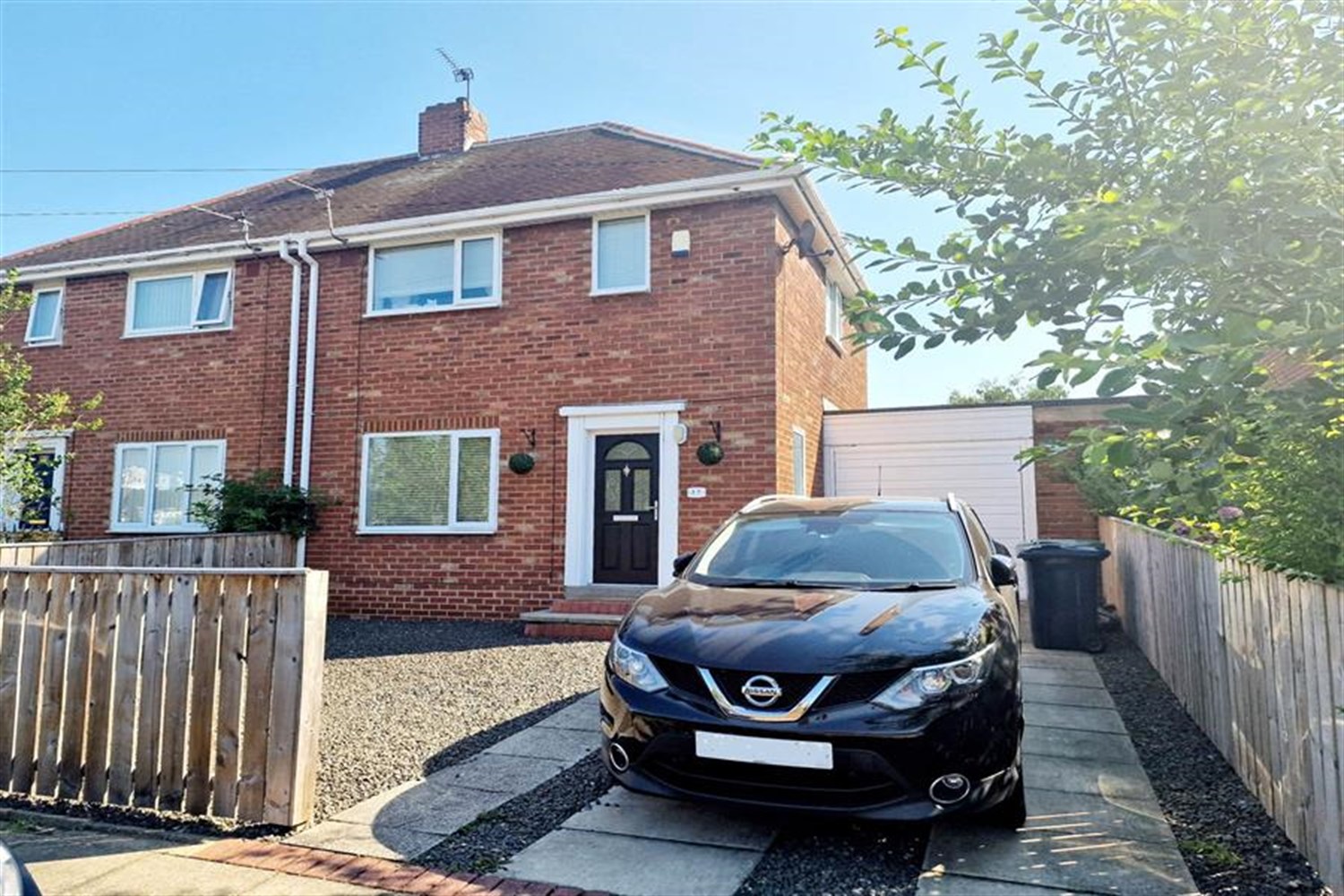 2 bed semi-detached house for sale in Northumberland Place, Birtley - Property Image 1