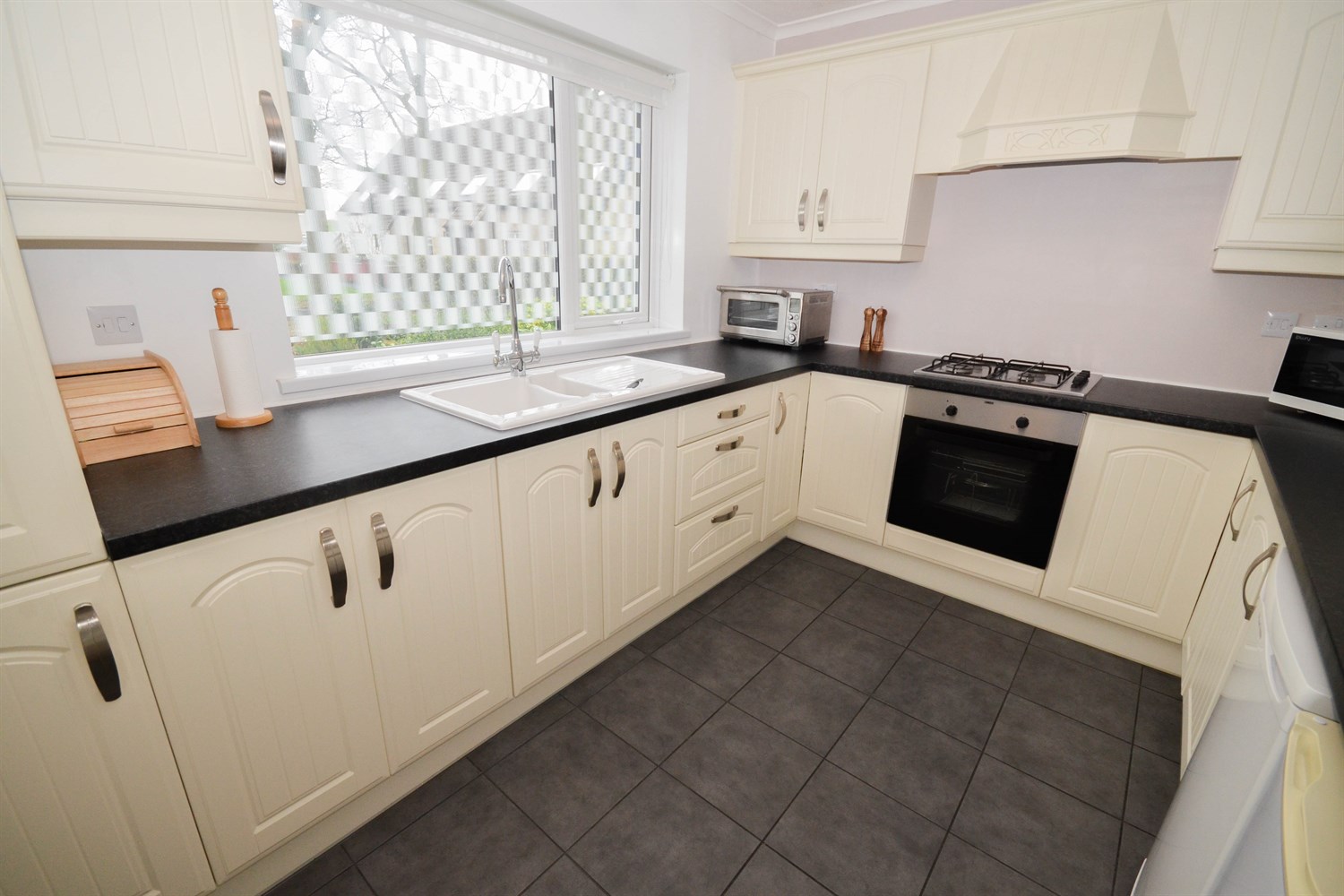 2 bed house for sale in Douglas Close, South Shields  - Property Image 2