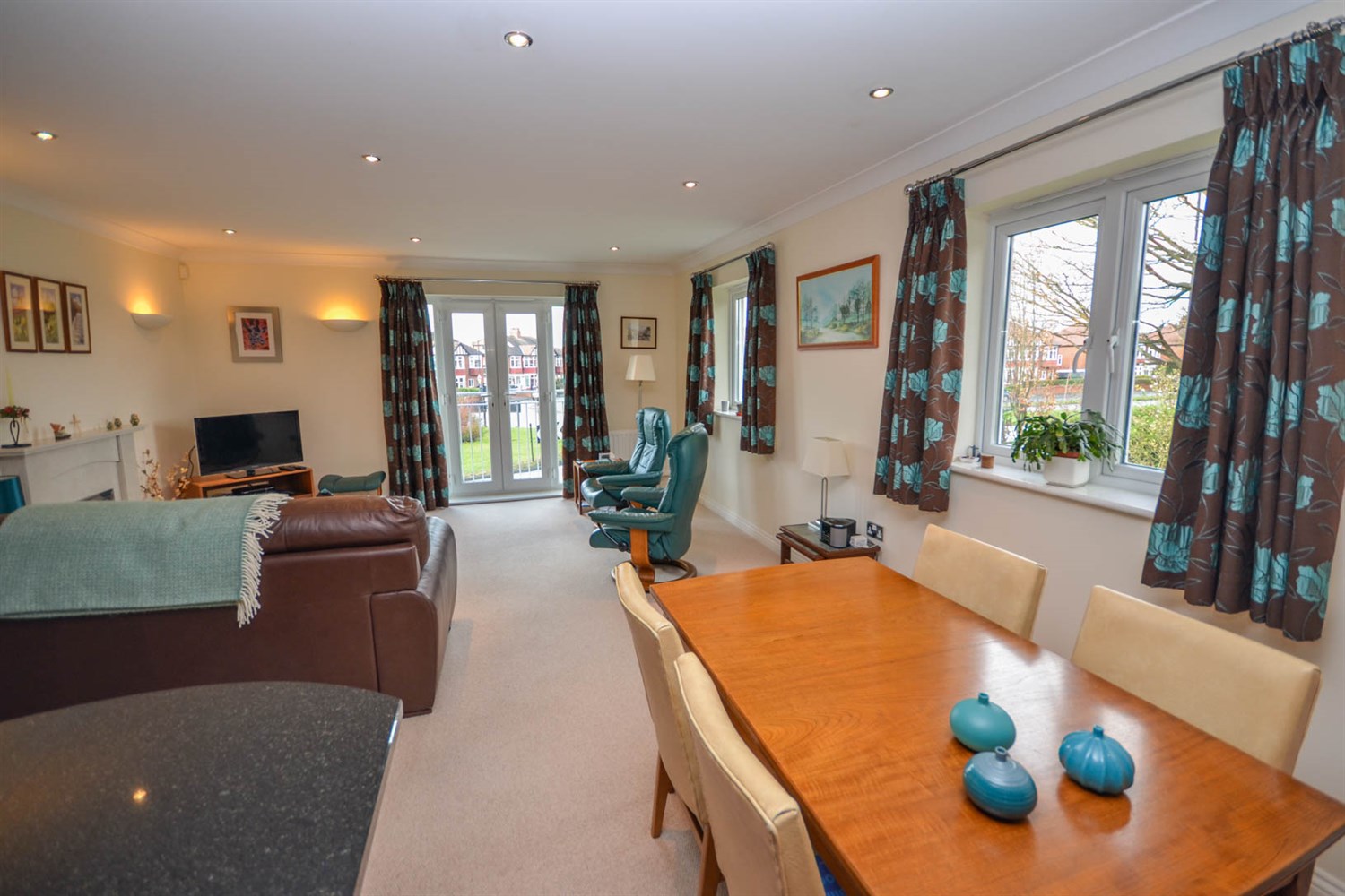 3 bed apartment for sale in Fencer Hill Square, Gosforth  - Property Image 5