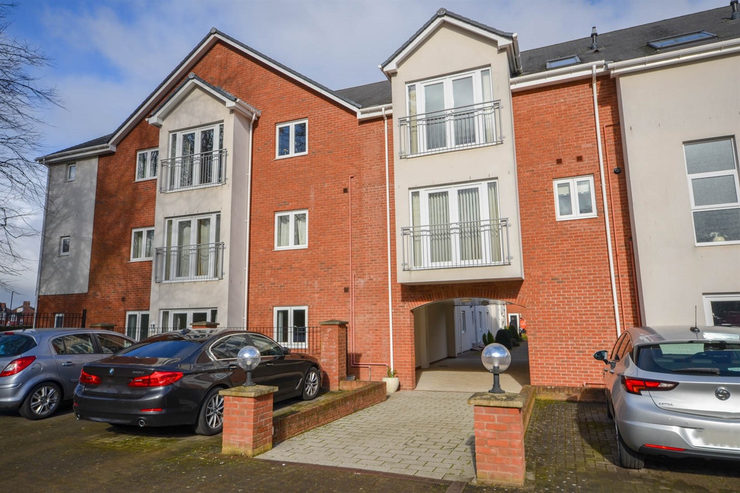3 bed apartment for sale in Fencer Hill Square, Gosforth  - Property Image 14