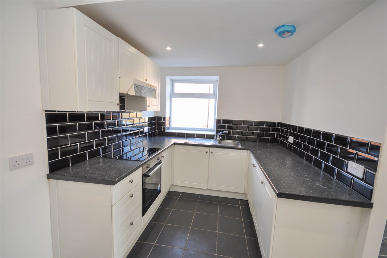 1 bed flat for sale in South View, Hazlerigg  - Property Image 5