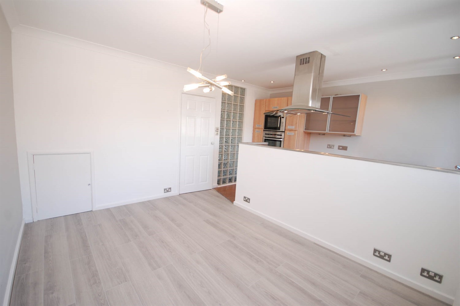 3 bed house for sale in Fairway Close, Newcastle Upon Tyne  - Property Image 5