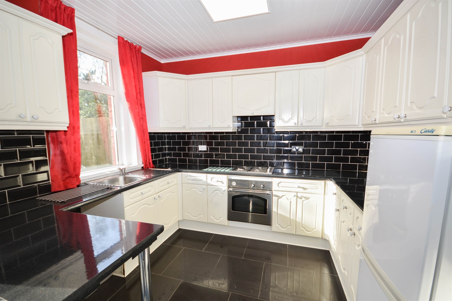 3 bed house for sale in Pine Street, Jarrow  - Property Image 5