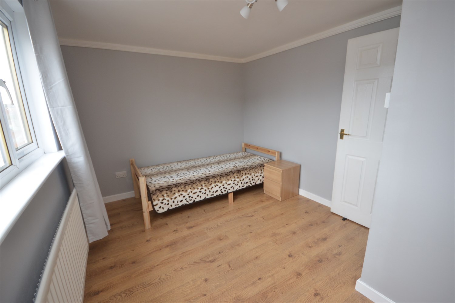3 bed mid terraced cottage for sale in Neville Road, Sunderland  - Property Image 9