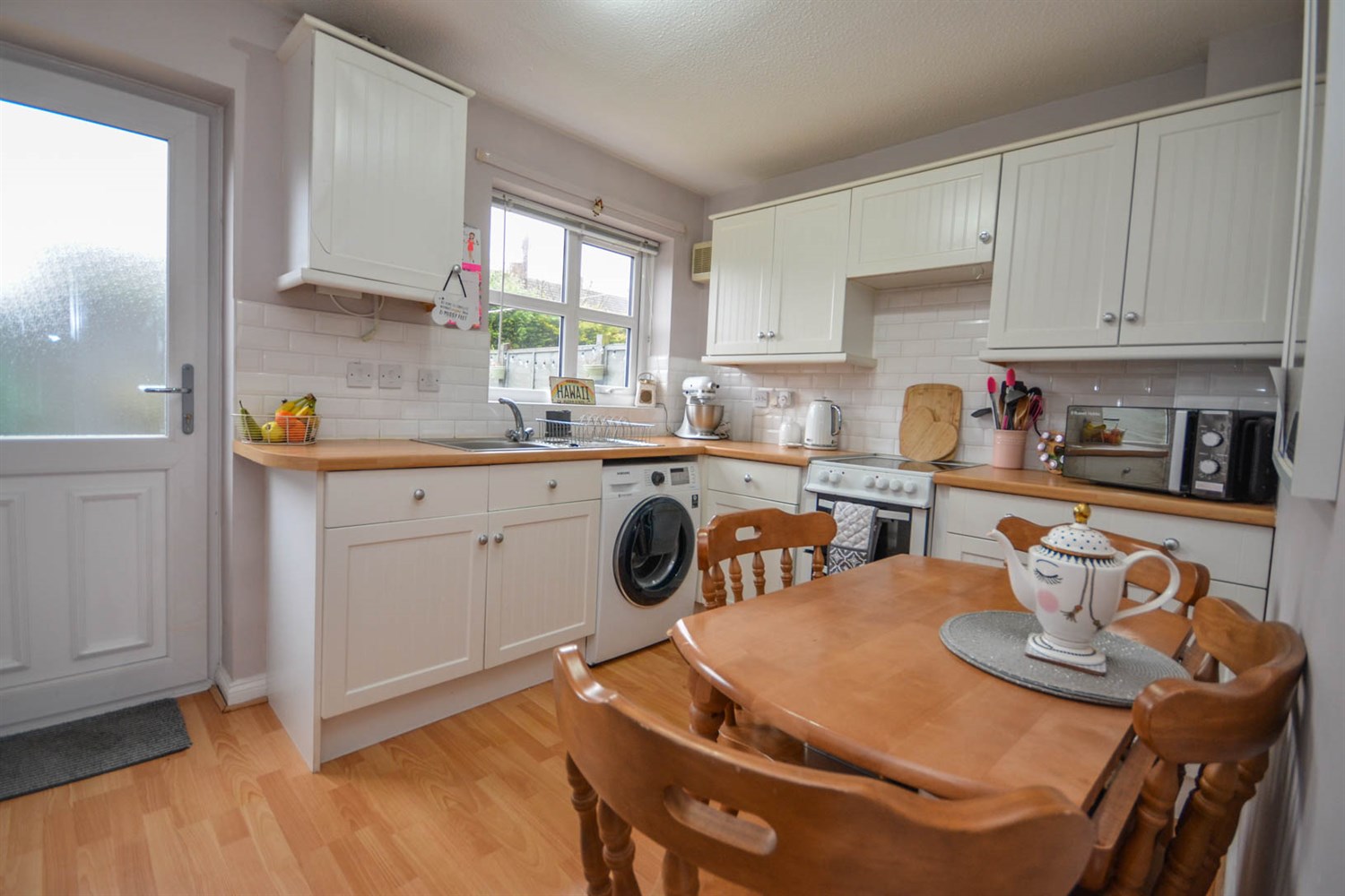2 bed end of terrace house for sale in Broad Meadows, Kenton  - Property Image 5