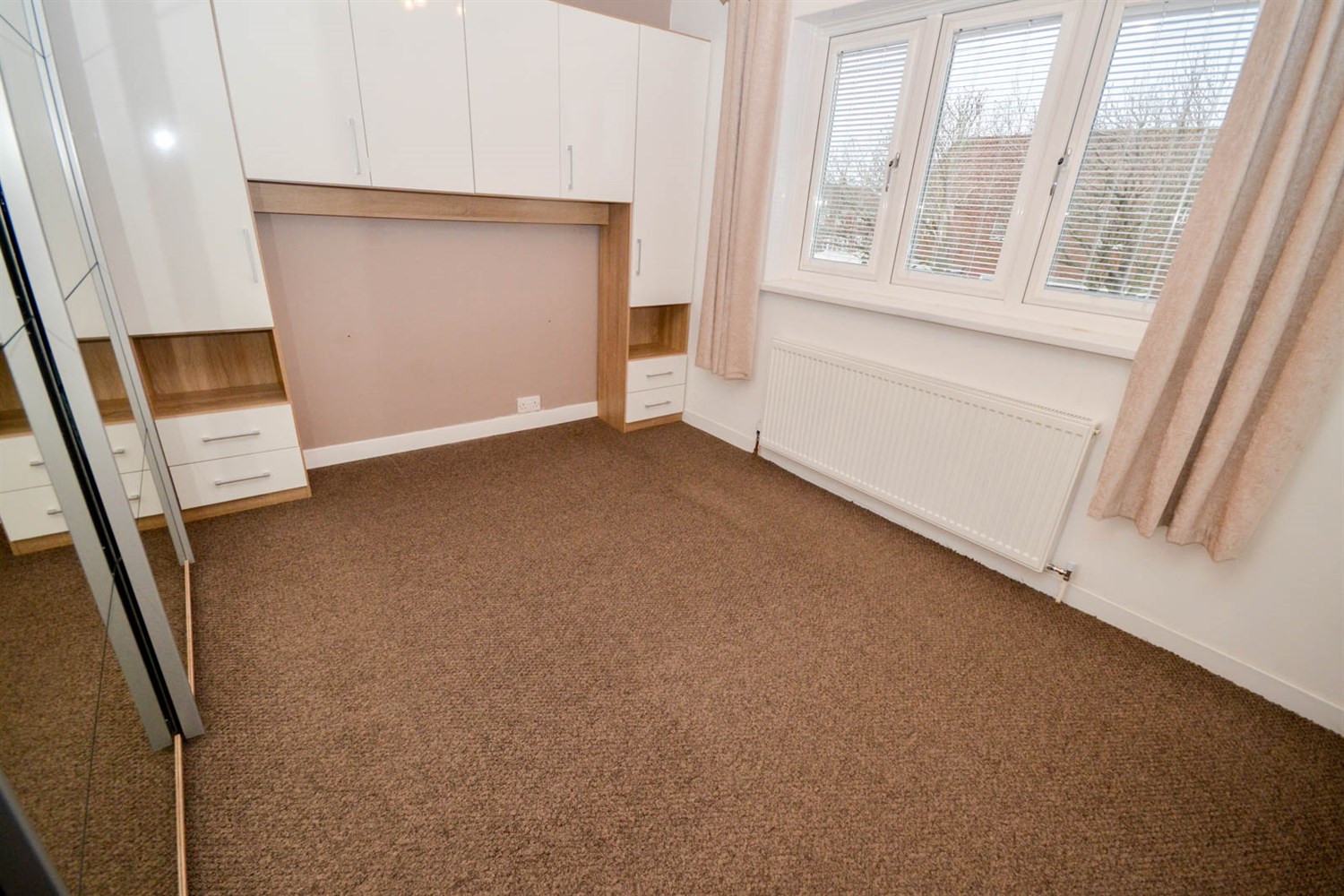 3 bed semi-detached house for sale in Souter View, Whitburn  - Property Image 10