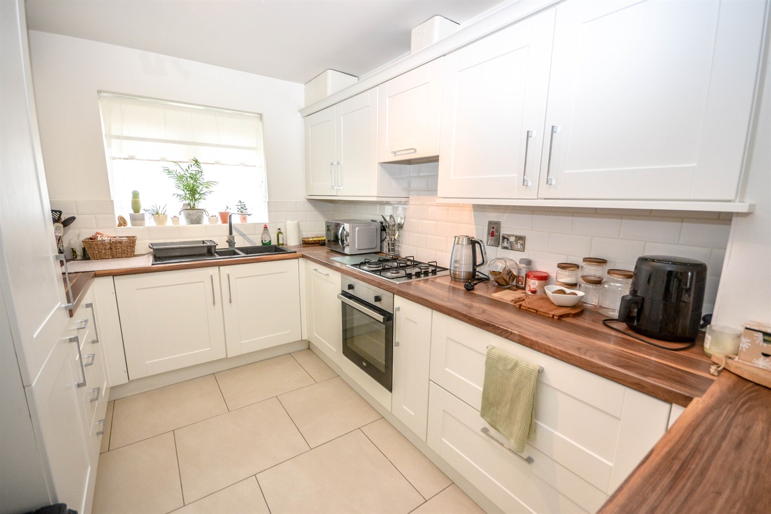 3 bed end of terrace house for sale in Mowbray Villas, South Shields  - Property Image 5