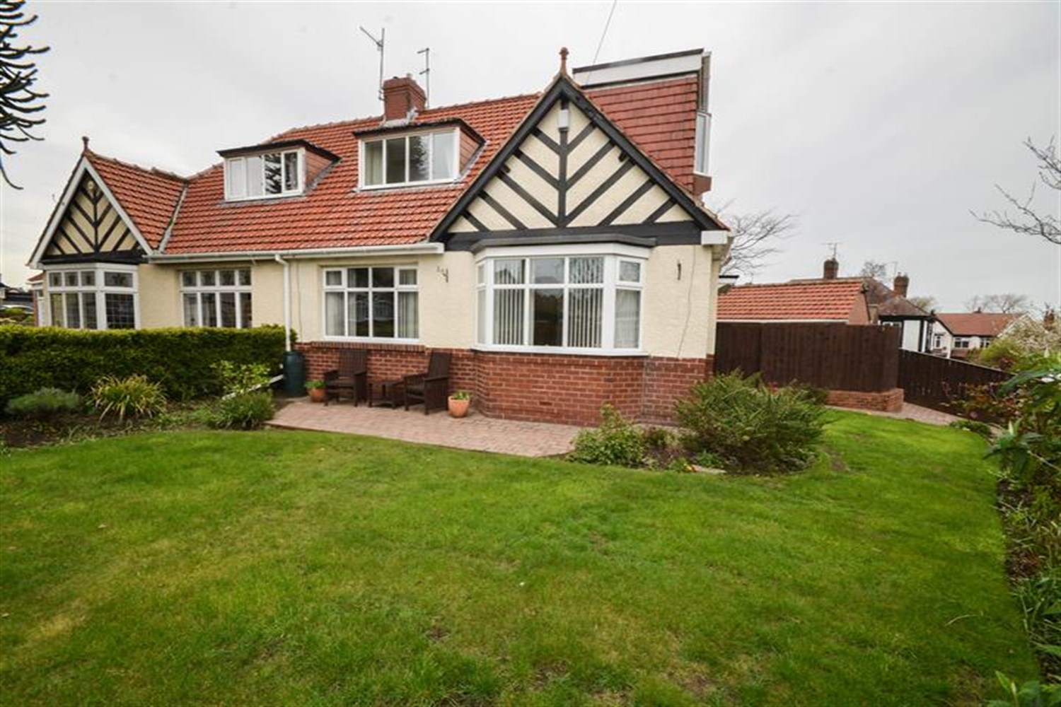 3 bed semi-detached bungalow for sale in Audley Gardens, Sunderland - Property Image 1