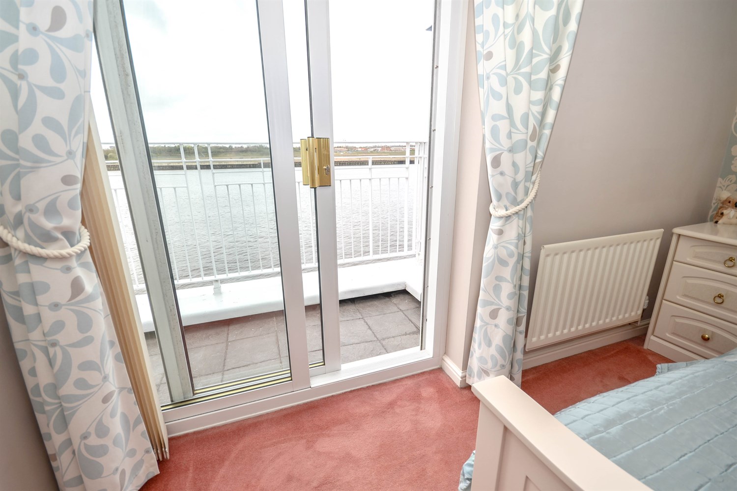 3 bed semi-detached house for sale in Coble Landing, South Shields  - Property Image 21