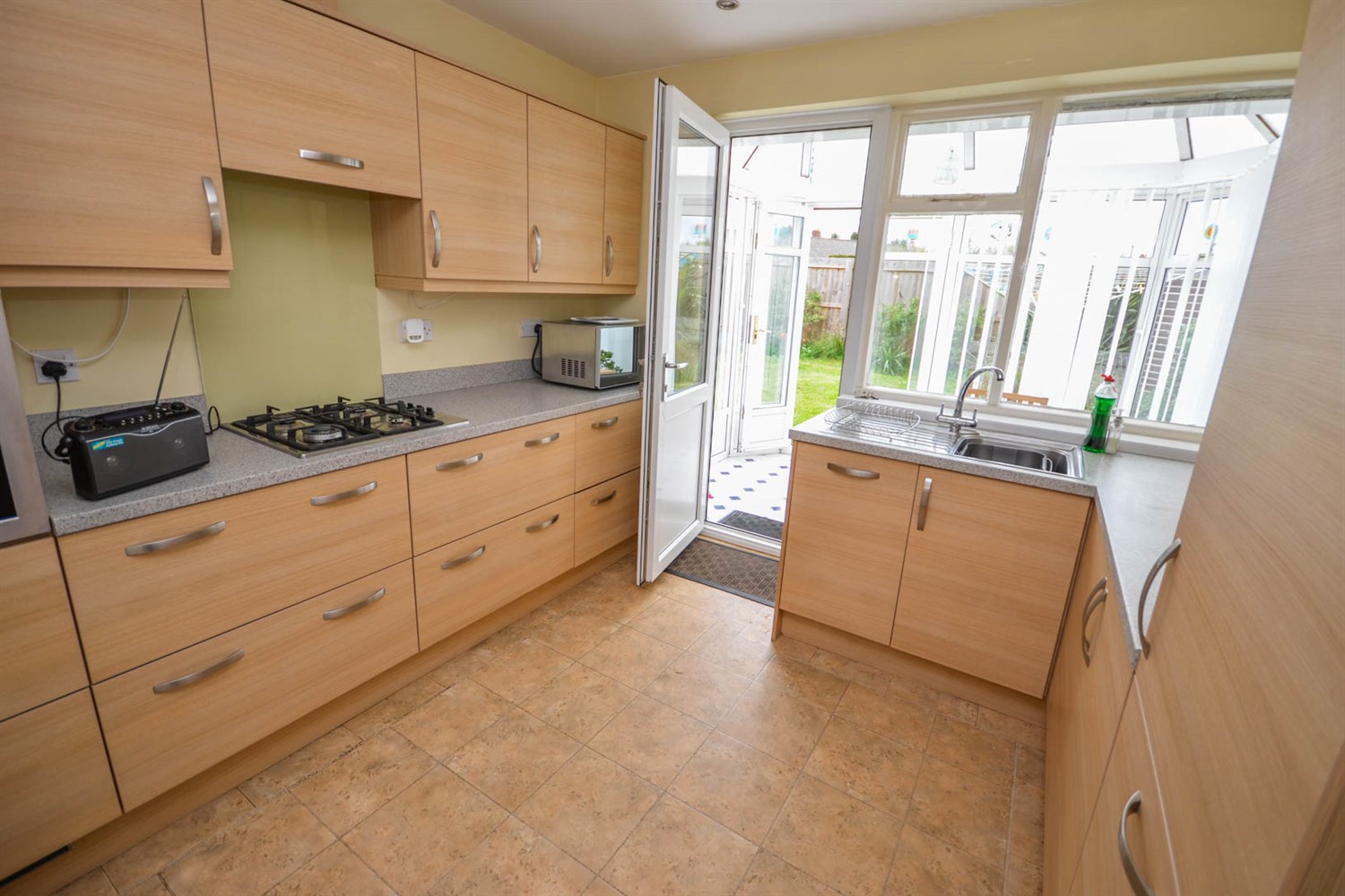 2 bed semi-detached bungalow for sale in Cresswell Drive, Red House Farm  - Property Image 5