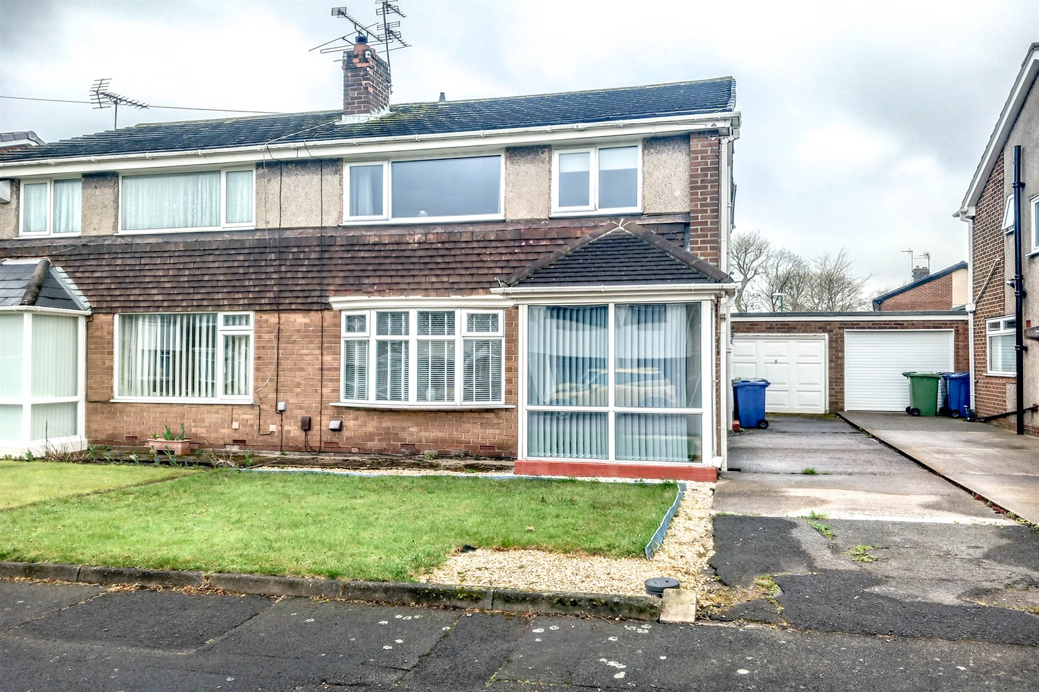 3 bed semi-detached house for sale in Cheviot Road, Jarrow - Property Image 1
