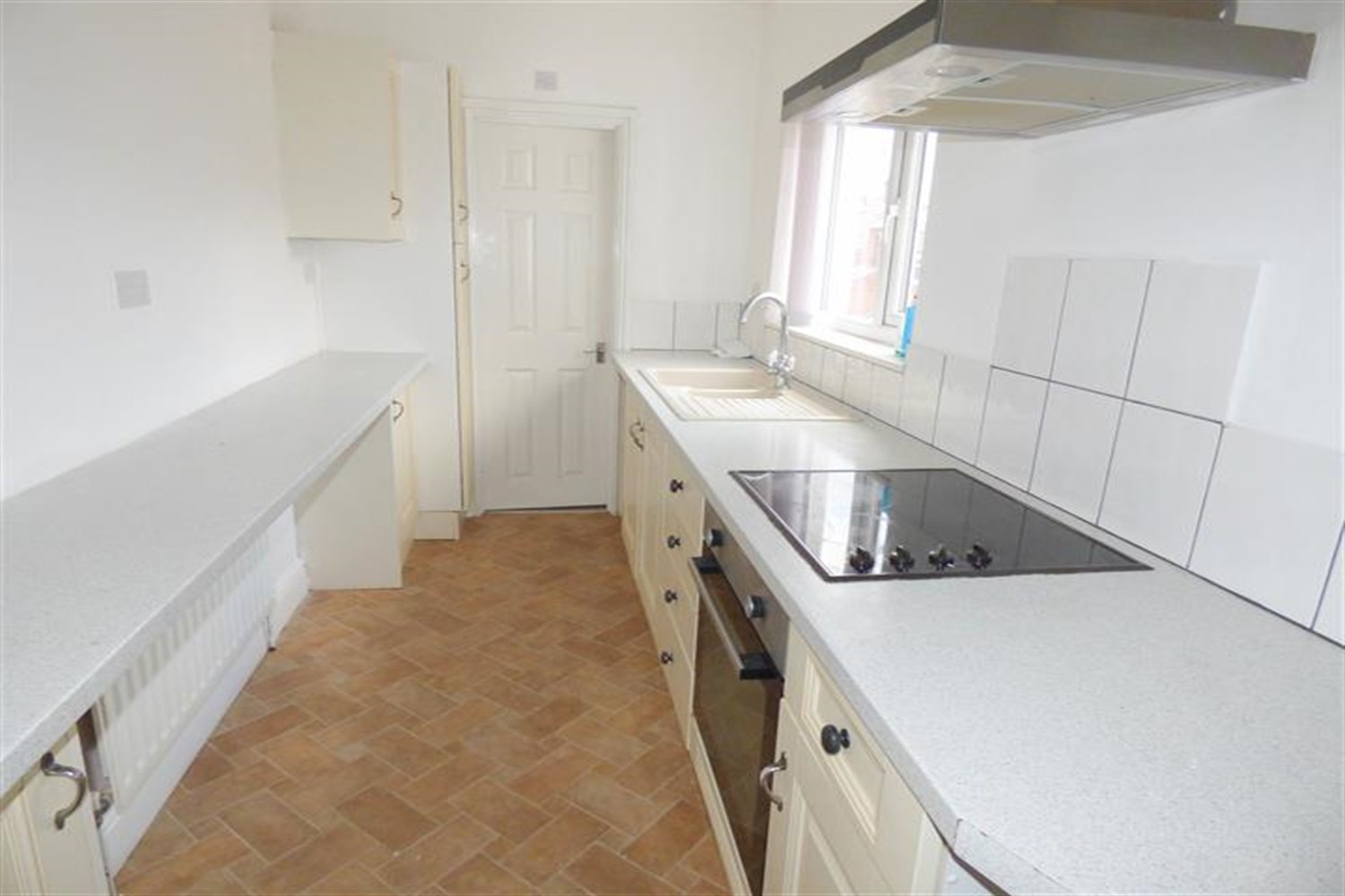 3 bed flat for sale in Chandos Street, Gateshead  - Property Image 3
