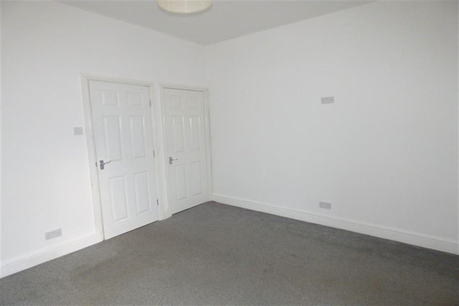 3 bed flat for sale in Chandos Street, Gateshead  - Property Image 2