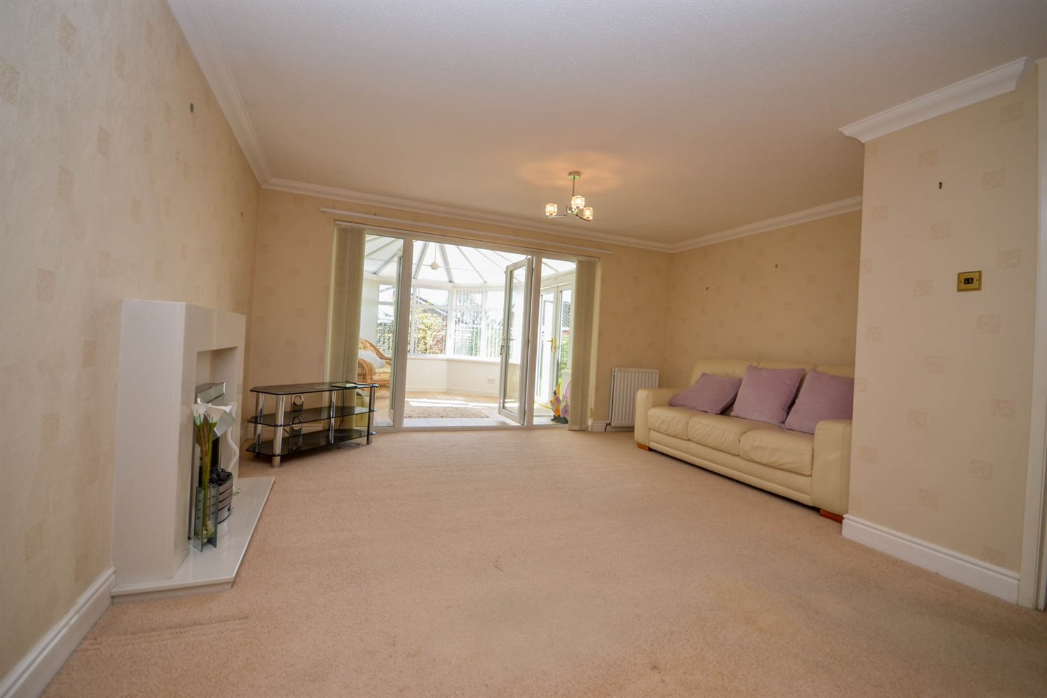 3 bed detached bungalow for sale in Castle Way, Dinnington  - Property Image 2