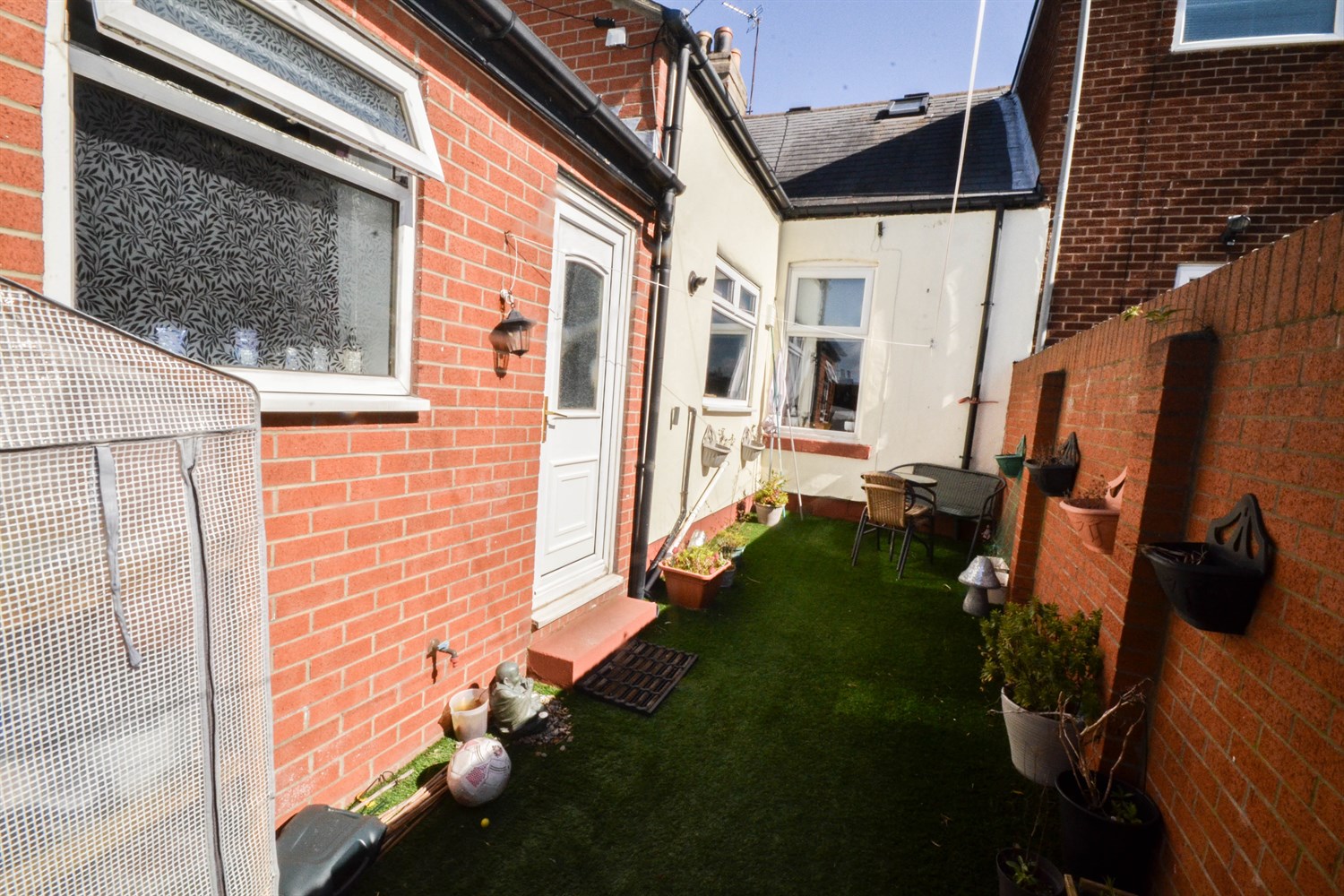 1 bed mid terraced cottage for sale in Chester Terrace North, Sunderland  - Property Image 8