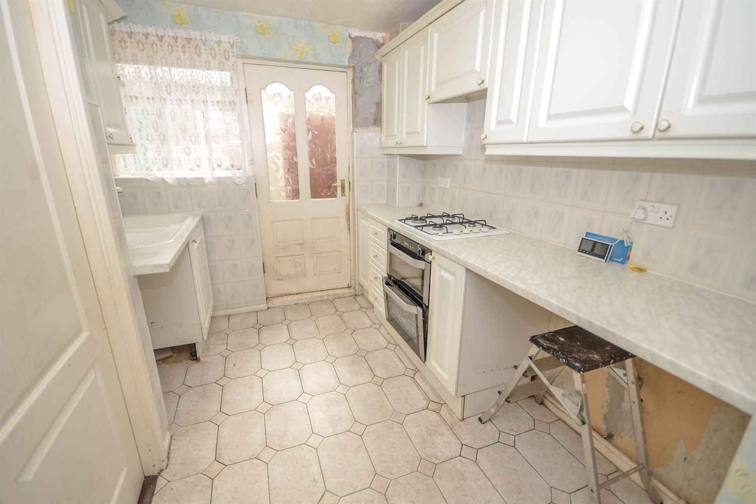 2 bed end of terrace house for sale in Newcastle Road, South Shields  - Property Image 3