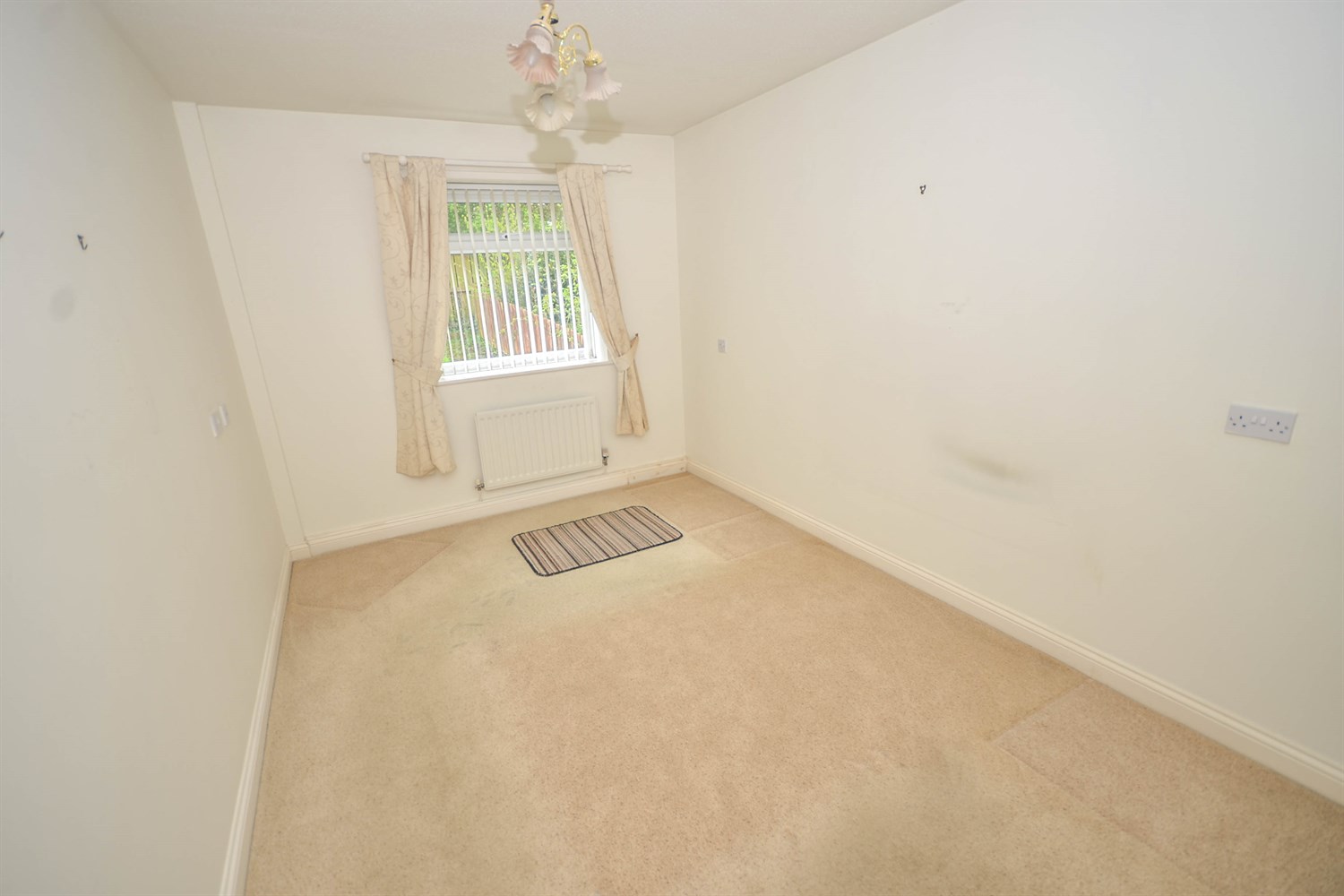 2 bed semi-detached bungalow for sale in Beaconside, South Shields  - Property Image 8