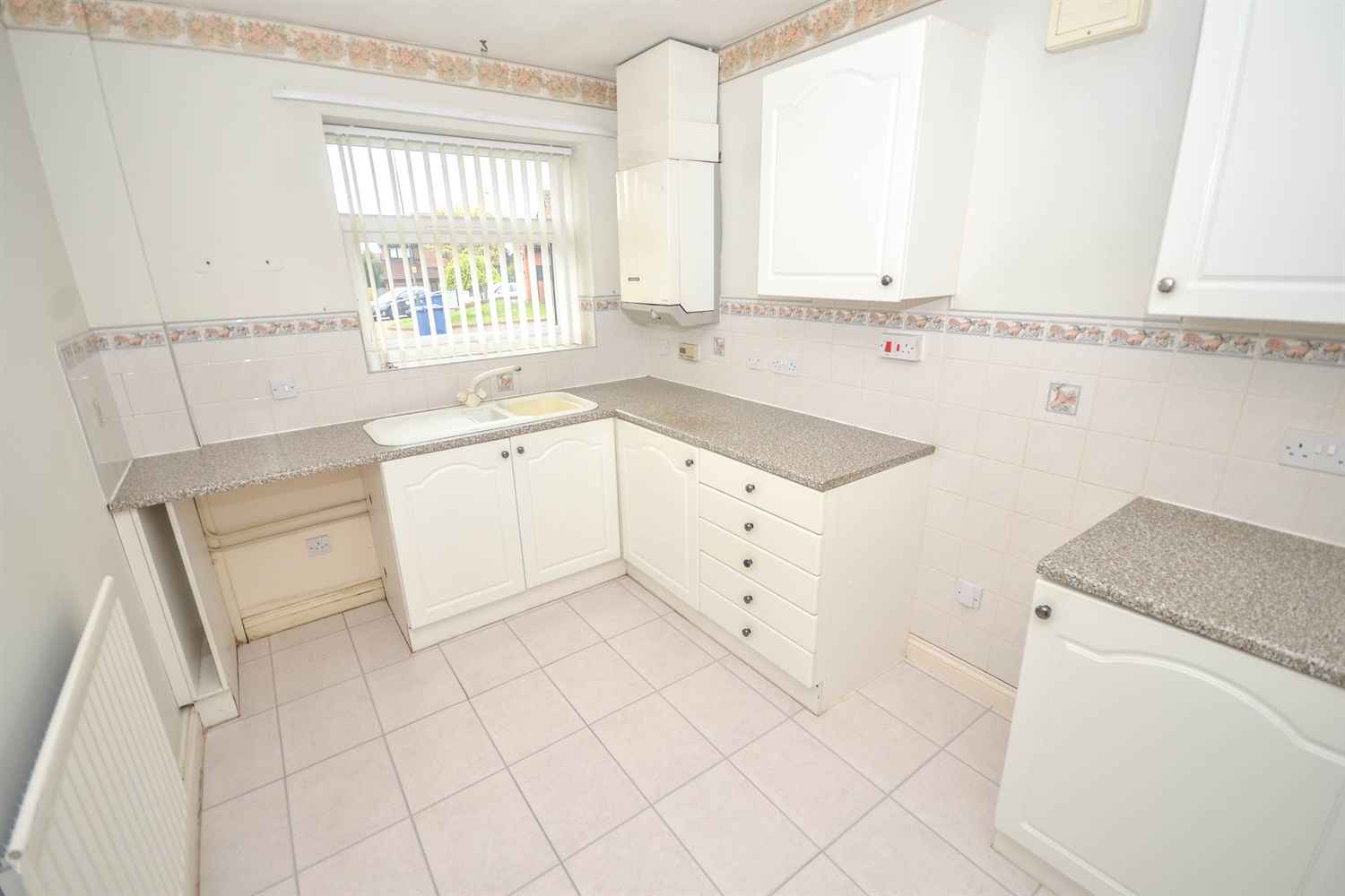 2 bed semi-detached bungalow for sale in Beaconside, South Shields  - Property Image 6