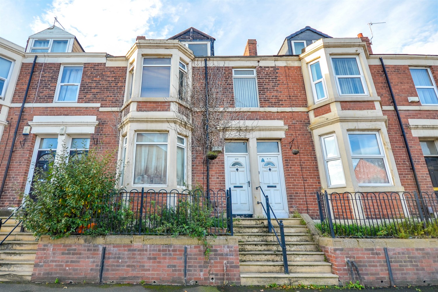4 bed maisonette for sale