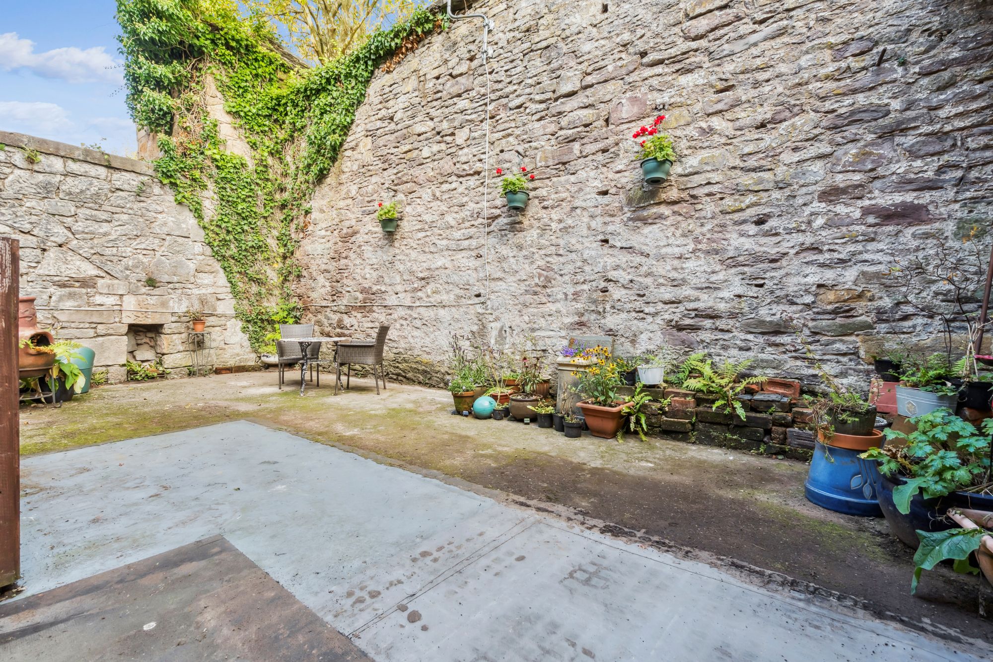 2 bed flat for sale in High Street, Dunblane, FK15 18