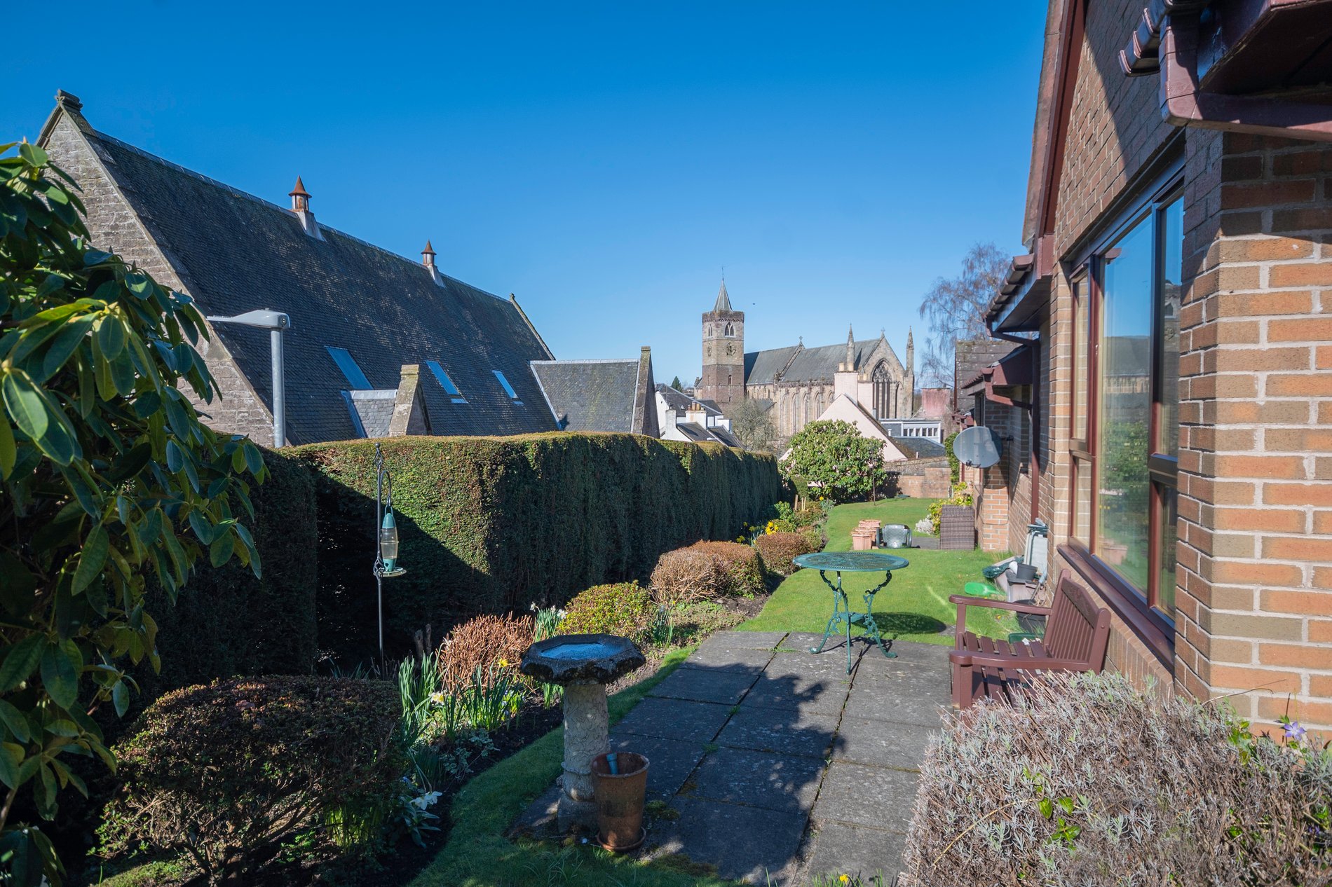 2 bed bungalow for sale in Holmehill Court, Dunblane  - Property Image 18