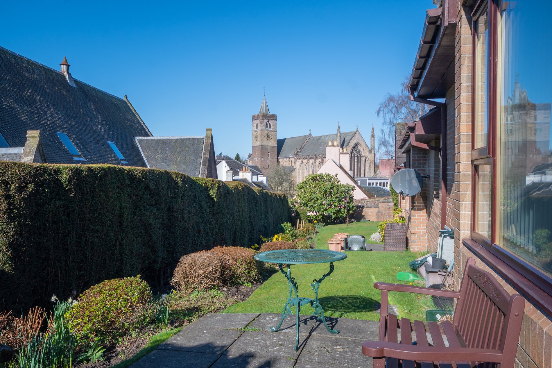 2 bed bungalow for sale in Holmehill Court, Dunblane  - Property Image 19