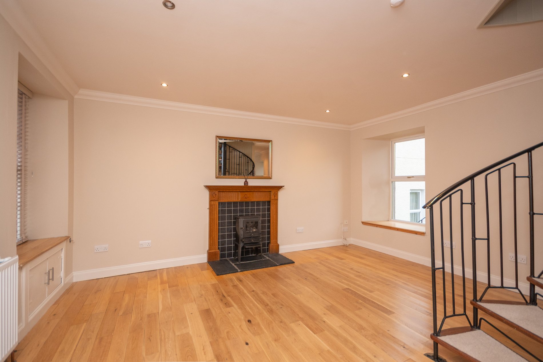 2 bed character property for sale in Braeport, Dunblane  - Property Image 2