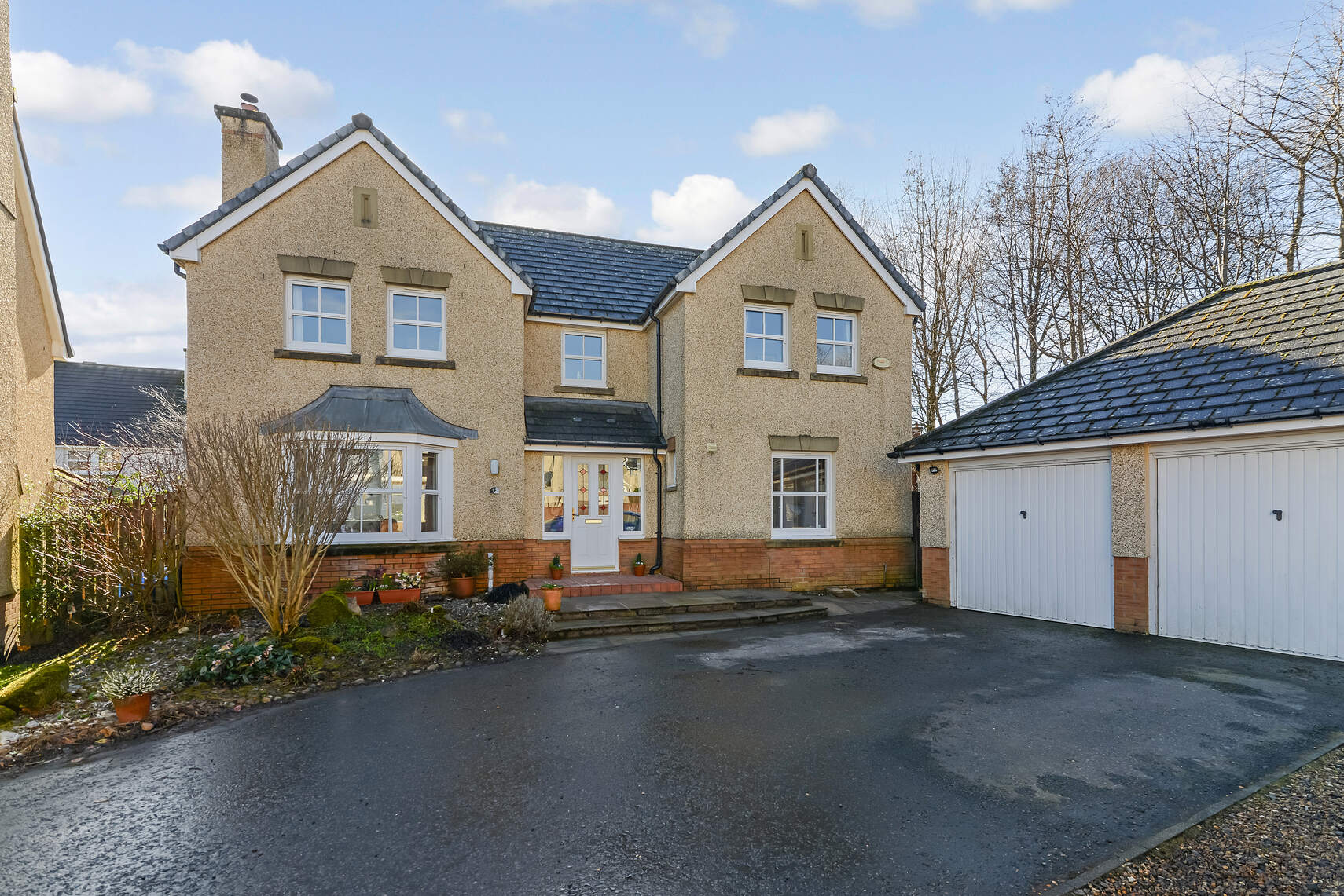 4 bed detached house for sale in Kellie Wynd  - Property Image 1