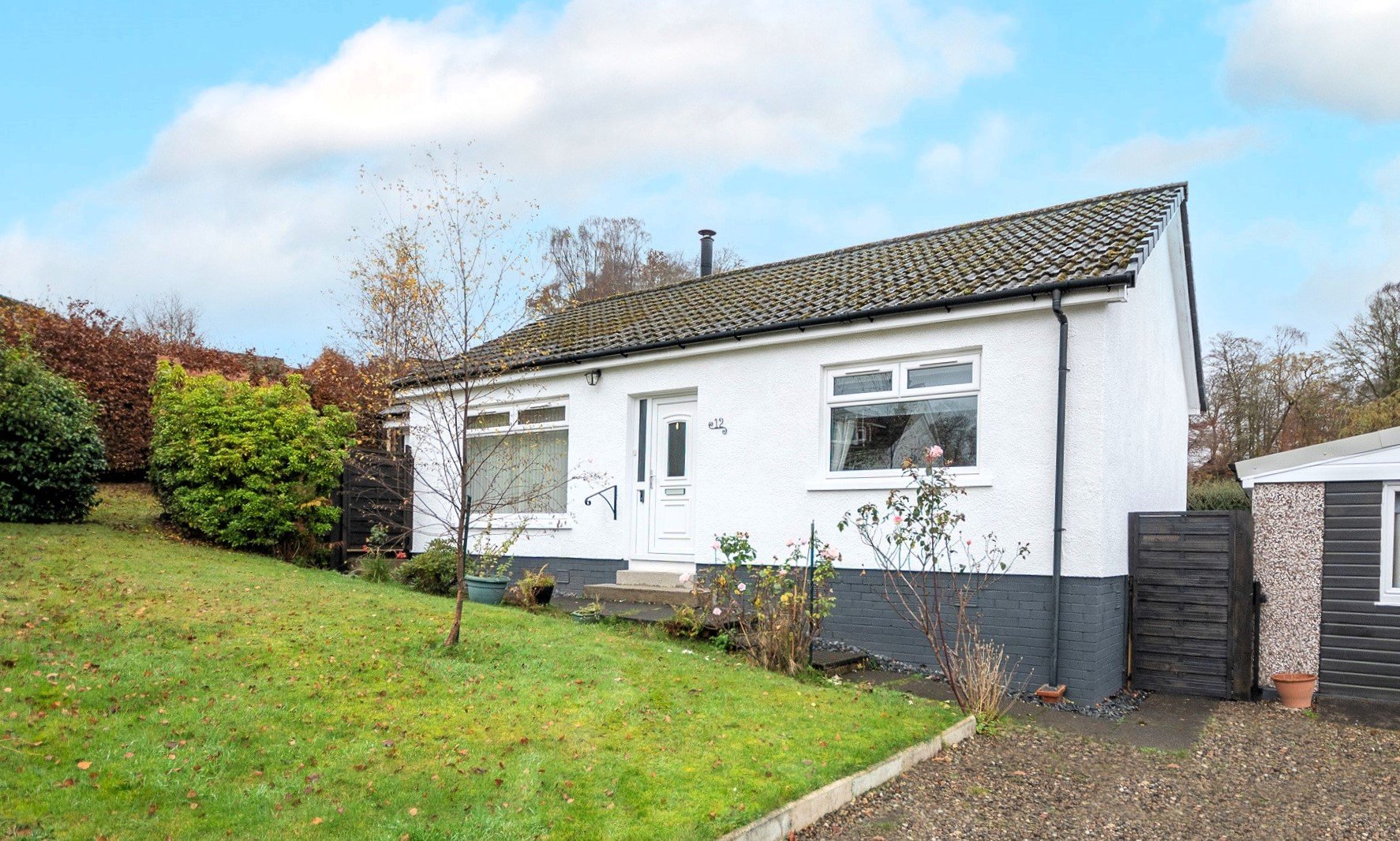 2 bed bungalow for sale in Lubnaig Drive, Callander  - Property Image 1