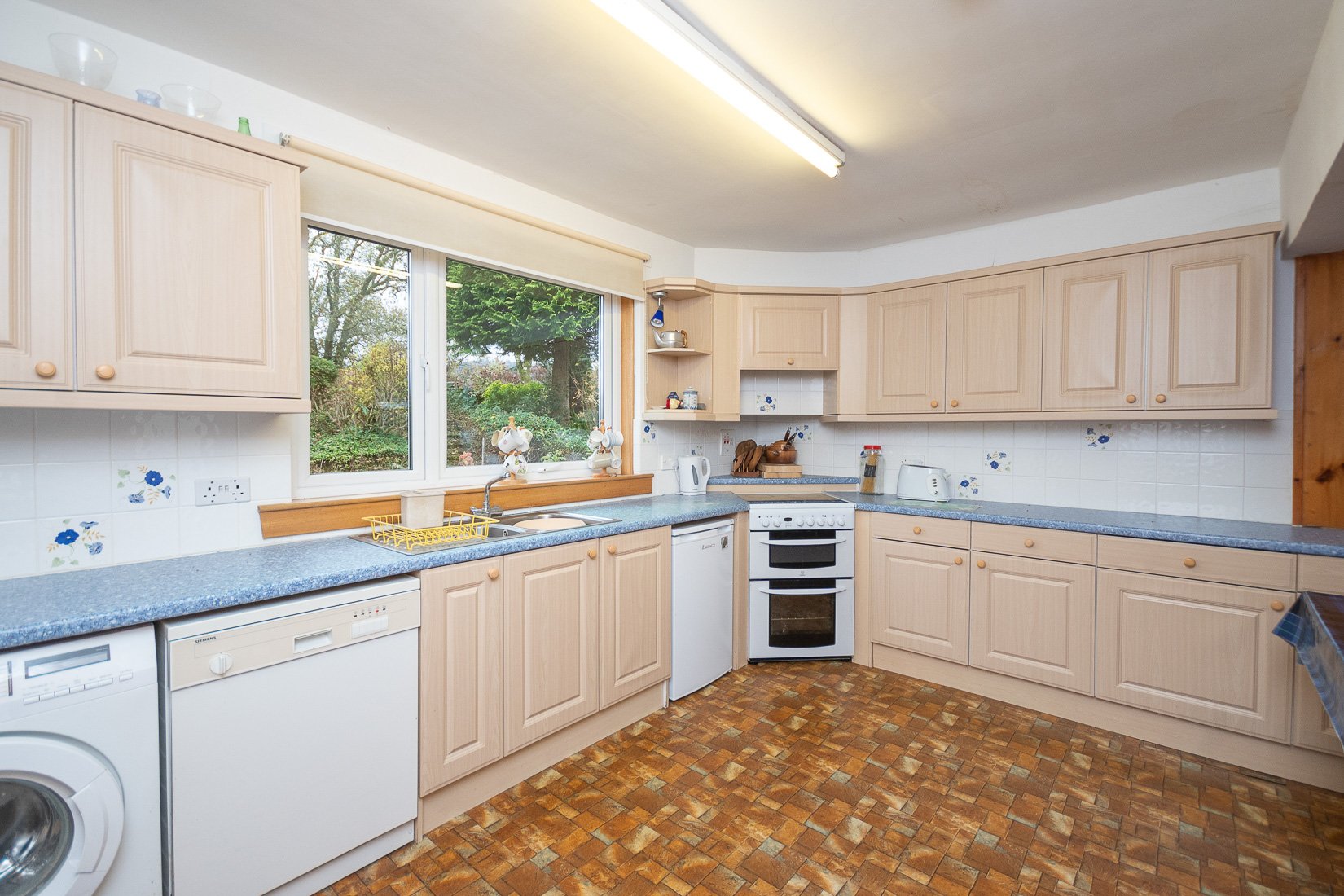 4 bed detached house for sale in Venachar Avenue, Callander  - Property Image 6