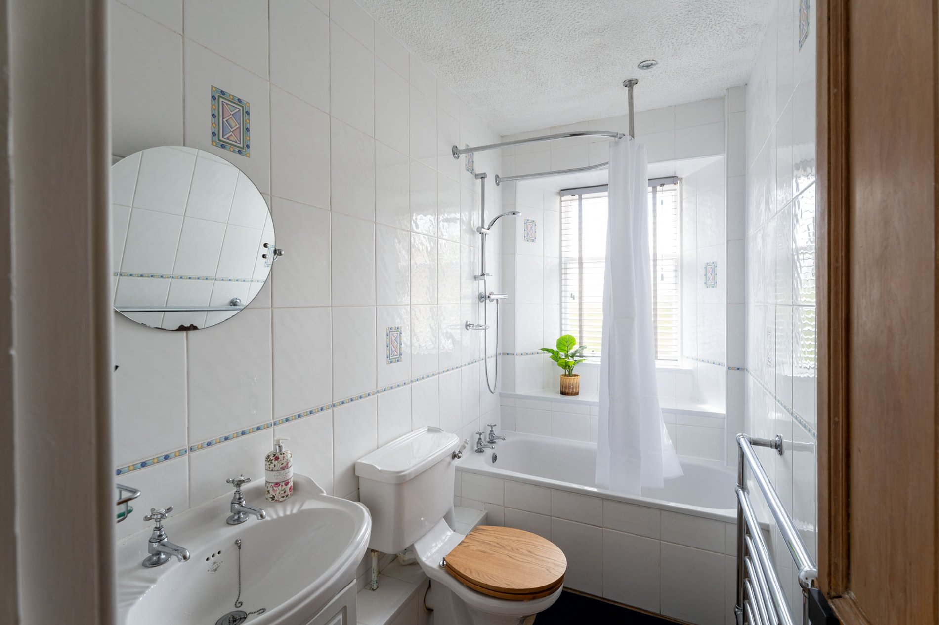 2 bed character property for sale in Chalton Road, Stirling  - Property Image 12