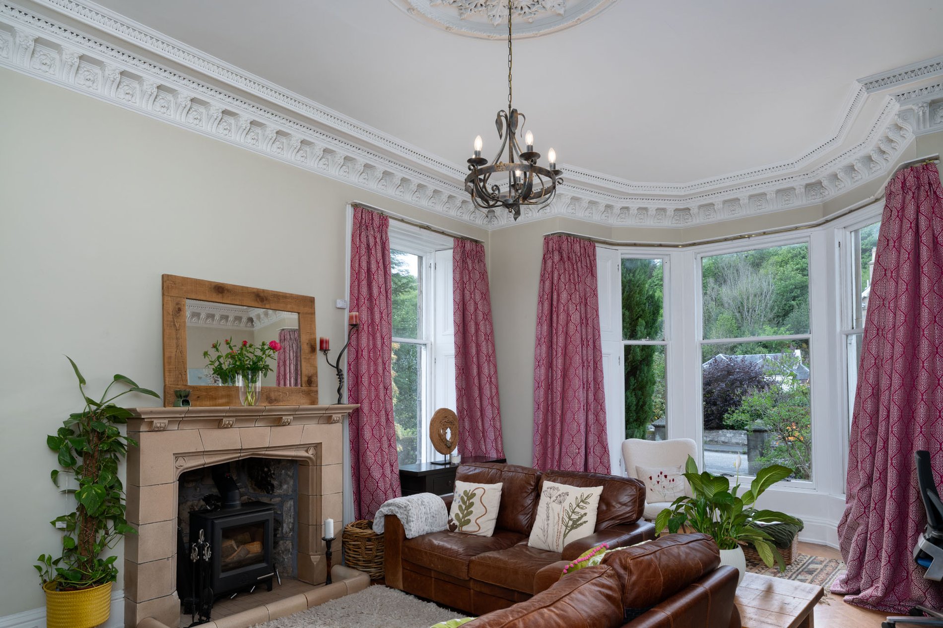 2 bed character property for sale in Chalton Road, Stirling  - Property Image 2