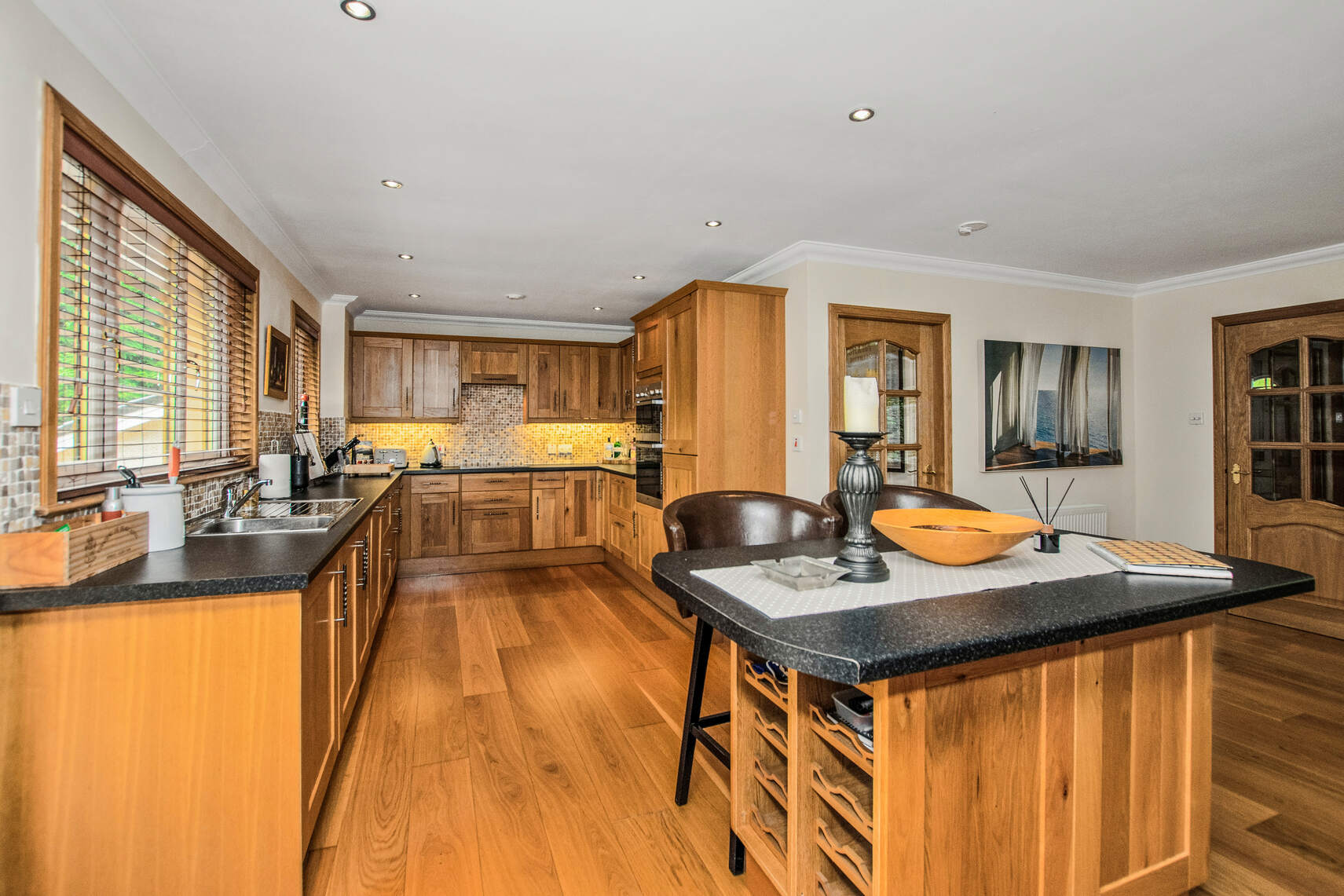 4 bed bungalow for sale in Tulipan Crescent, Callander  - Property Image 9