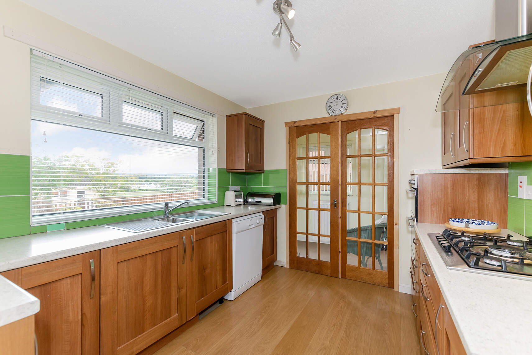 2 bed bungalow for sale in Anchorscross, Dunblane  - Property Image 8