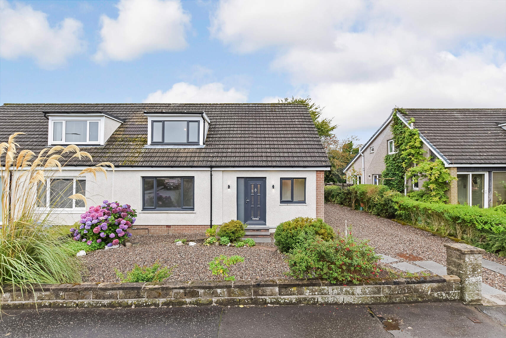 3 bed semi-detached house for sale in Kinnoull Avenue, Dunblane  - Property Image 1