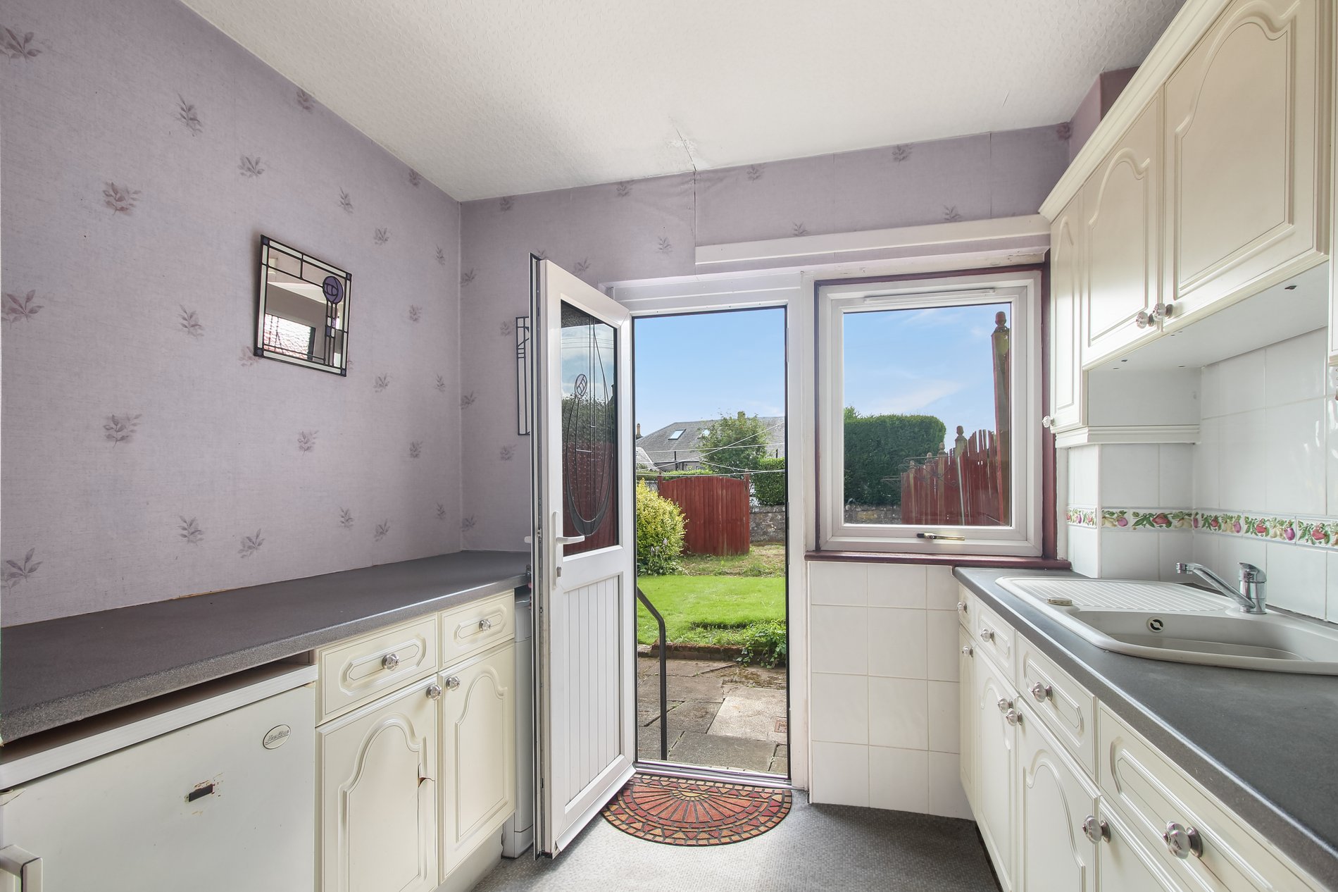 2 bed terraced house for sale in Ardoch Crescent, Dunblane  - Property Image 3